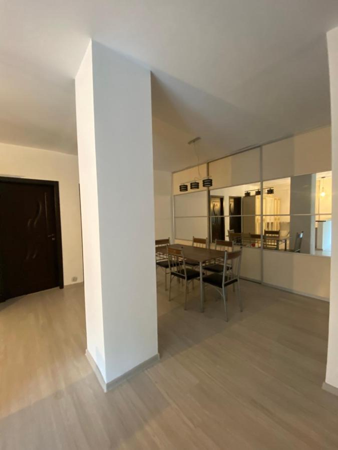 Apartament 3 Camere Bacău Exterior foto